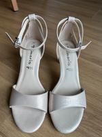 Tamaris Sandale 38 weiß gold Pump HighHeel Brautschuh Hochzeit Niedersachsen - Northeim Vorschau