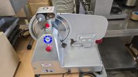 1 Aufschnittmaschine Schneidemaschine Wurstmaschine BERKEL RM 250 Nordrhein-Westfalen - Mönchengladbach Vorschau