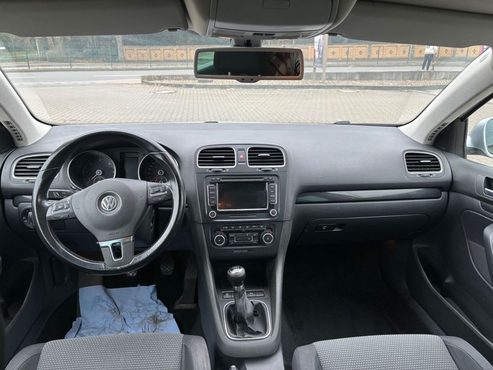 Volkswagen Golf VI TDI Comfortline 4Motion/Klima in Göttingen