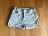 kurze weiße Jeans / Shorts von H&M, Gr. 170 Frankfurt am Main - Bornheim Vorschau