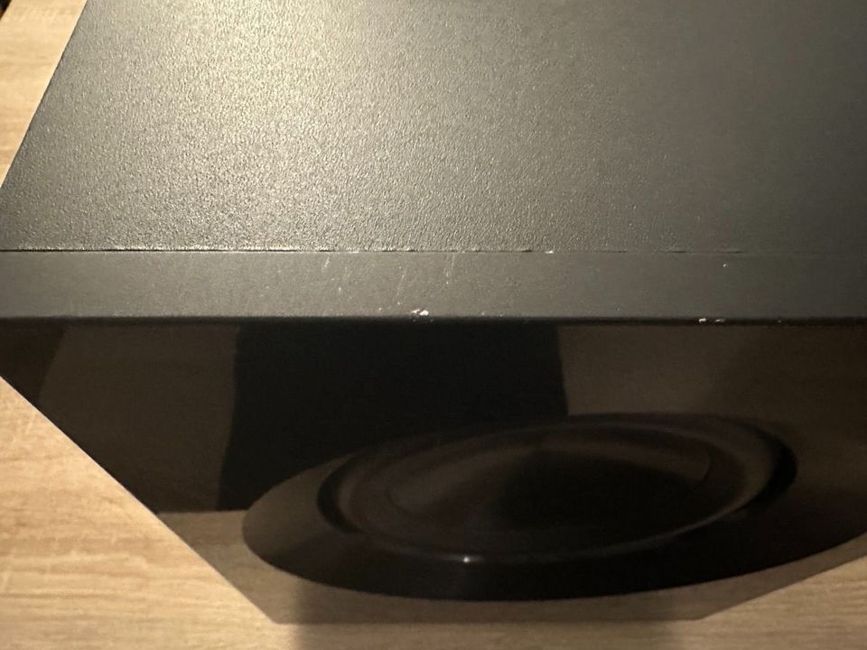 LG Subwoofer S72T1-W in Flensburg