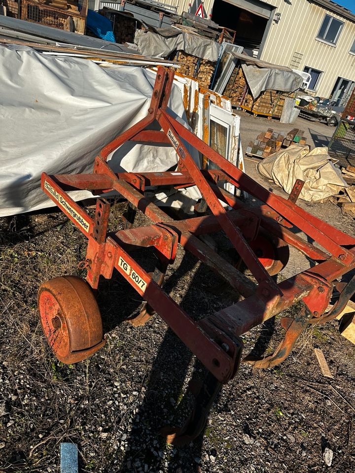 Grubber Tiefengrubber Sebald Baywa Traktor Unimog in Hafenlohr