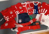 Bayern Fußball FC Trikots T-Shirts Hosen Stutzen Originale Nordrhein-Westfalen - Wesel Vorschau