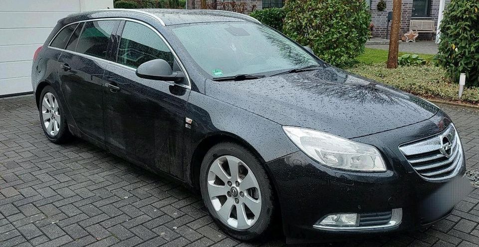 Opel Insignia Sports Tourer A in Wittmund