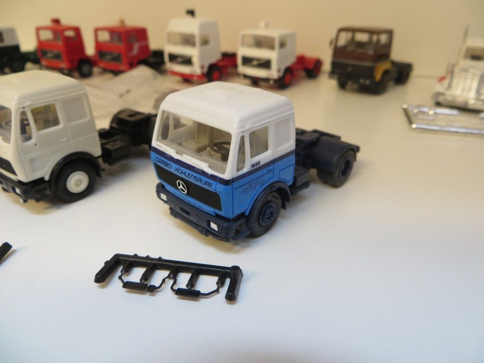 Herpa 1:87 Zubehör Diverse LKW Sattelzugmaschinen SZM in Wendlingen am Neckar