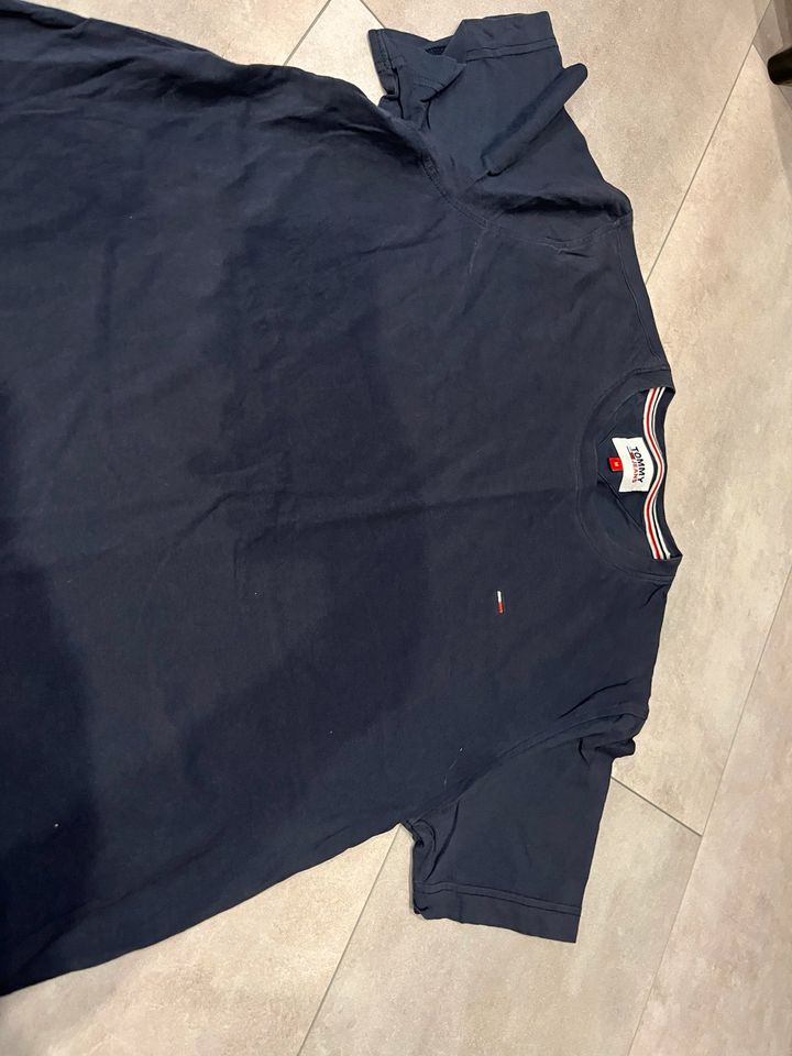 Shirt von Tommy Hilfiger, Gr. M, dunkelblau, wie neu in Oldenburg in Holstein