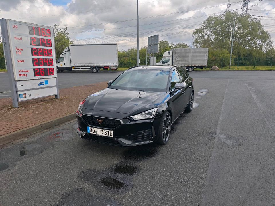 Leasingübernahme Cupra Leon ST 310PS Allrad Kombi 273€/Monatlich in Bochum