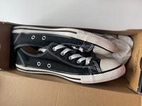 Converse Chucks schwarz 38,5 neuwertig OVP Niedersachsen - Papenburg Vorschau