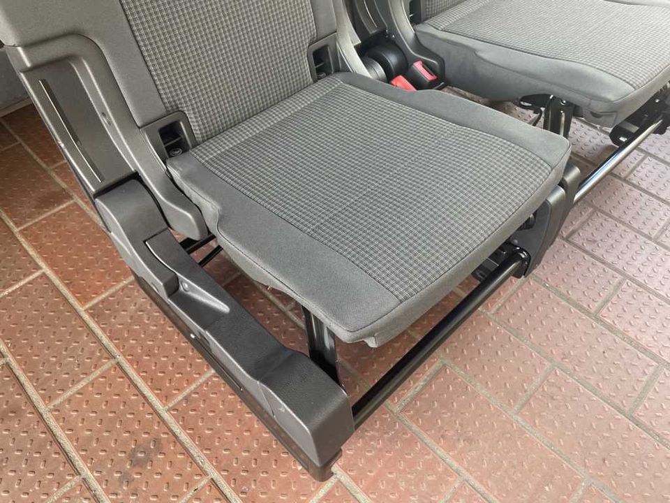 VW Caddy 2022 Sitze 3.Sitzreihe Hinten 2er Sitzbank  5R3888034A in Bottrop