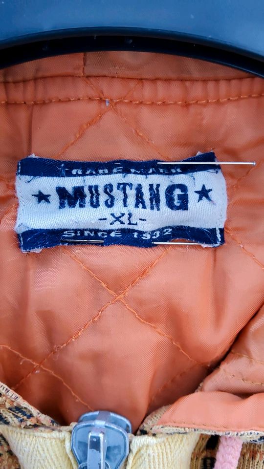 Winterjacke von Mustang Größe XL in Zierenberg