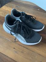 Reebok Turnschuhe Größe 40 Mecklenburg-Vorpommern - Stralsund Vorschau
