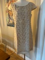 Kleid, Nana Nucci, neu, Größe 38, taupe Sachsen-Anhalt - Halle Vorschau