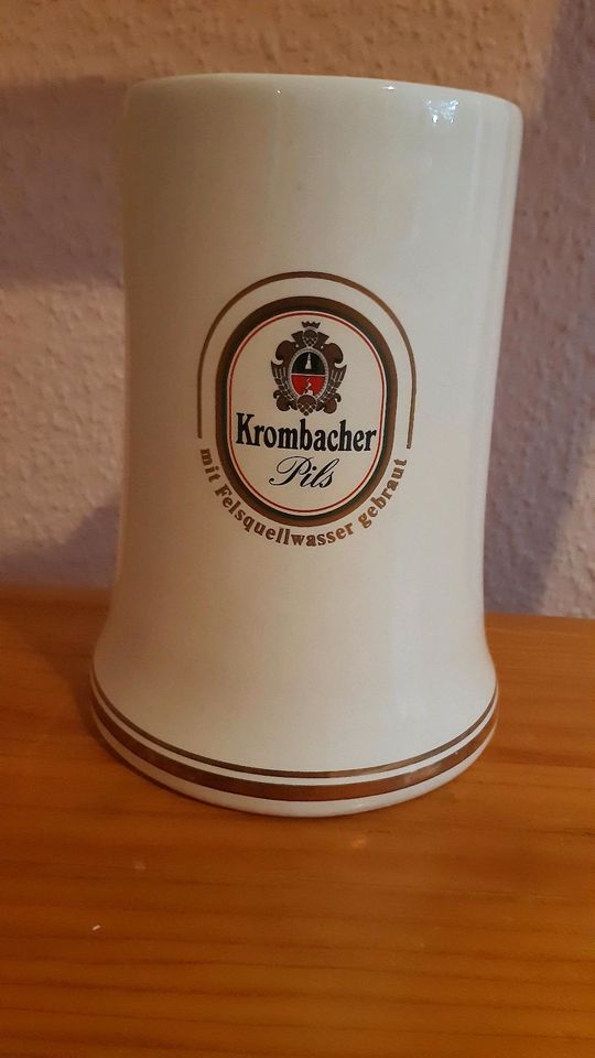 KROMBACHER PILS  - 2x BIERKRÜGE  0,5 L in Berlin