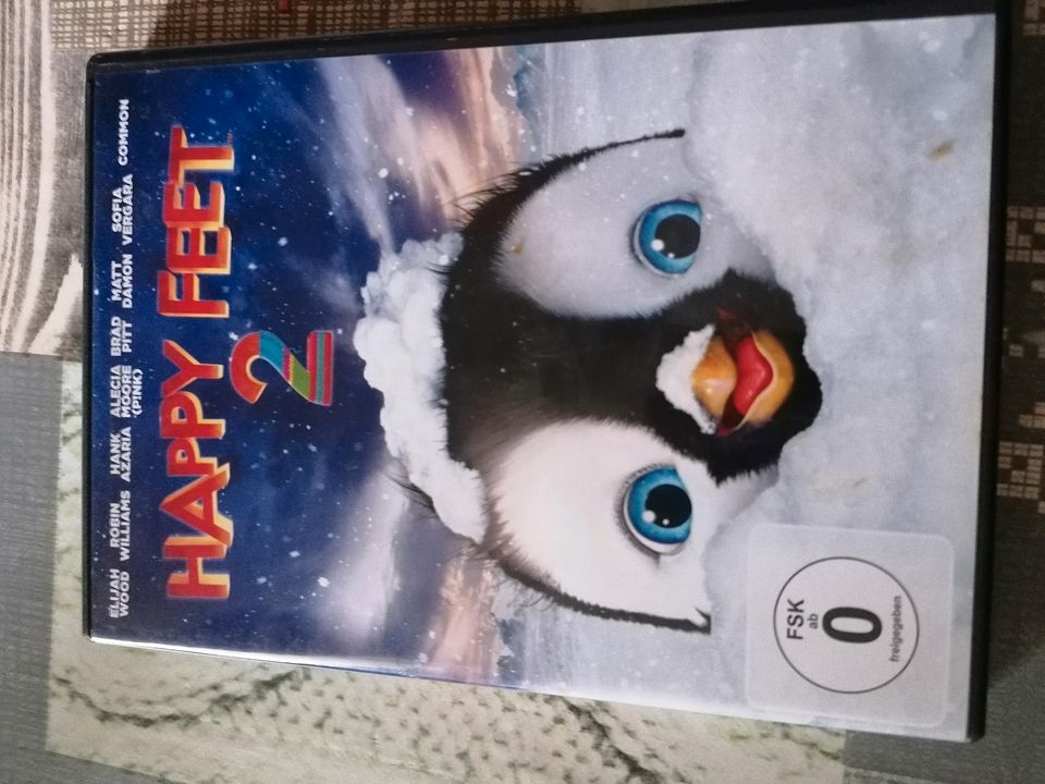 Kinder DVD Film Happy Feet 2 in Köln