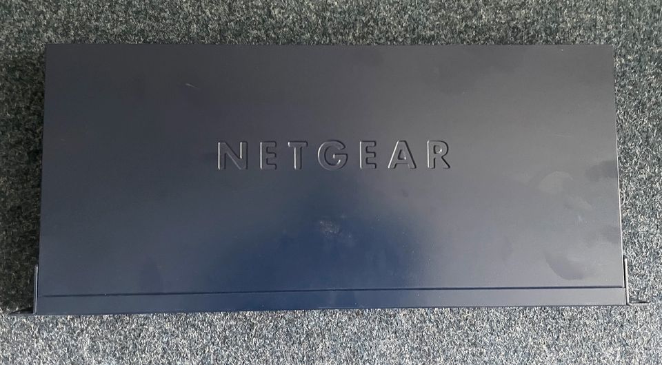 Netgear FS726T ProSafe 24-Port 10/100Mbps Smart Switch with 2 GB in Rotenburg (Wümme)