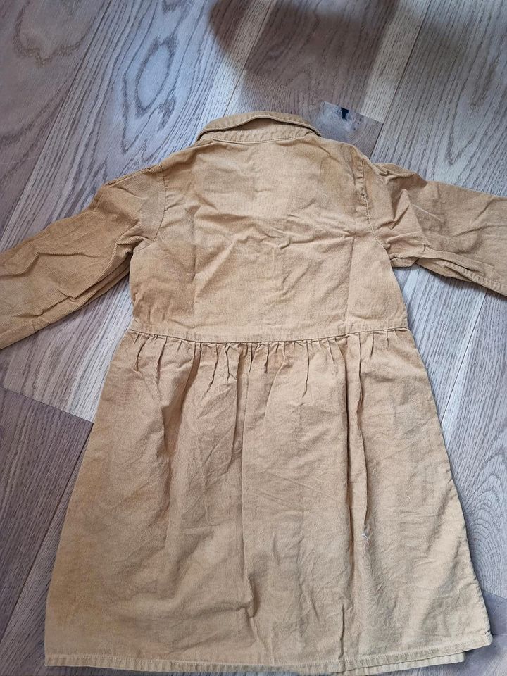 H&M kids exclusive Kordkleid Blusenkleid, 110,116 in Fürth