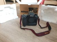 Klassische Nikon F5 Profi-Kamera - Ein Meisterwerk der Fotografie Sachsen - Schkeuditz Vorschau