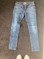 Levi’s jeans 473 Damen Jeans skinny fit 31/32 München - Bogenhausen Vorschau