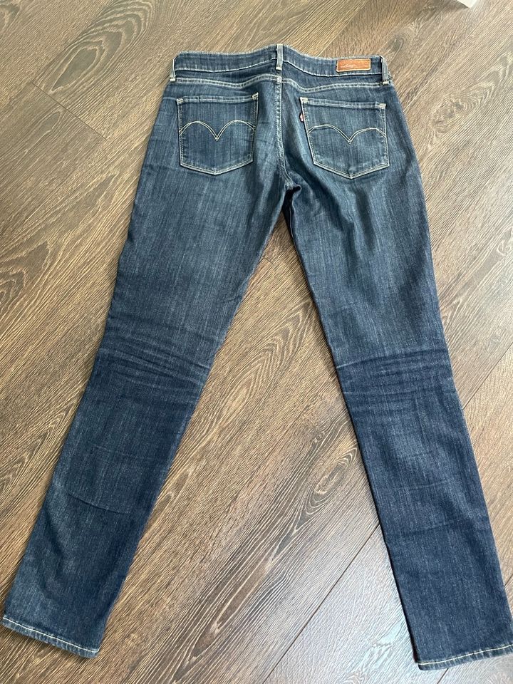 Levi’s Jeans Skinny Demi Curve, Größe 28 in Chieming