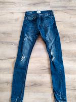 Tolle neuwertige Jeans slim destroyed Only & Sons Größe W28 L34 Bayern - Neuburg a.d. Kammel Vorschau