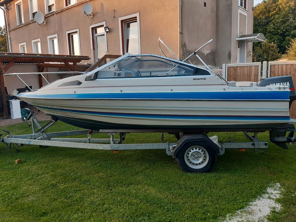 Bayliner Capri Sportboot Kajütboot mit Trailer 90 PS in Tessin