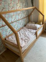 Hausbett mit ausziehbarer Matratze (TEILWEISE KAPUTT!!!) Wuppertal - Elberfeld Vorschau