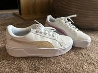 Puma Sneaker mit Holo-Effekt Gr.39 Bayern - Obertaufkirchen Vorschau
