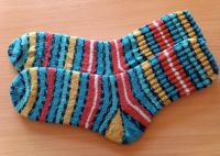 Wollsocken Herren handgestrickt 4fädige Markenwolle Gr. 44/45 neu Brandenburg - Nauen Vorschau