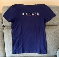 Tommy Hilfiger T-Shirt (S) Herren „Neuwertig“ Dunkelblau Rheinland-Pfalz - Koblenz Vorschau