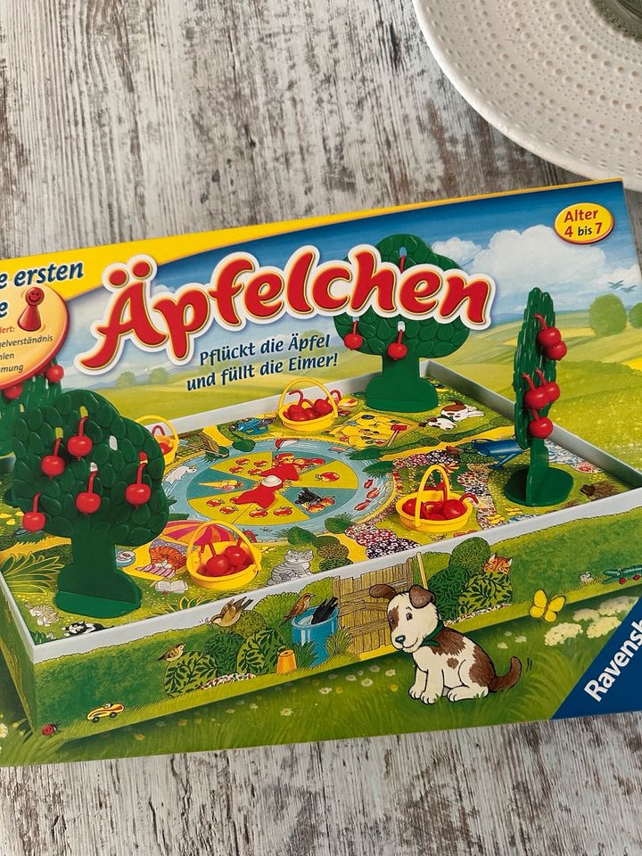 Kinder Spiel Äpfelchen Beschäftigung in Altdorf bei Nürnberg