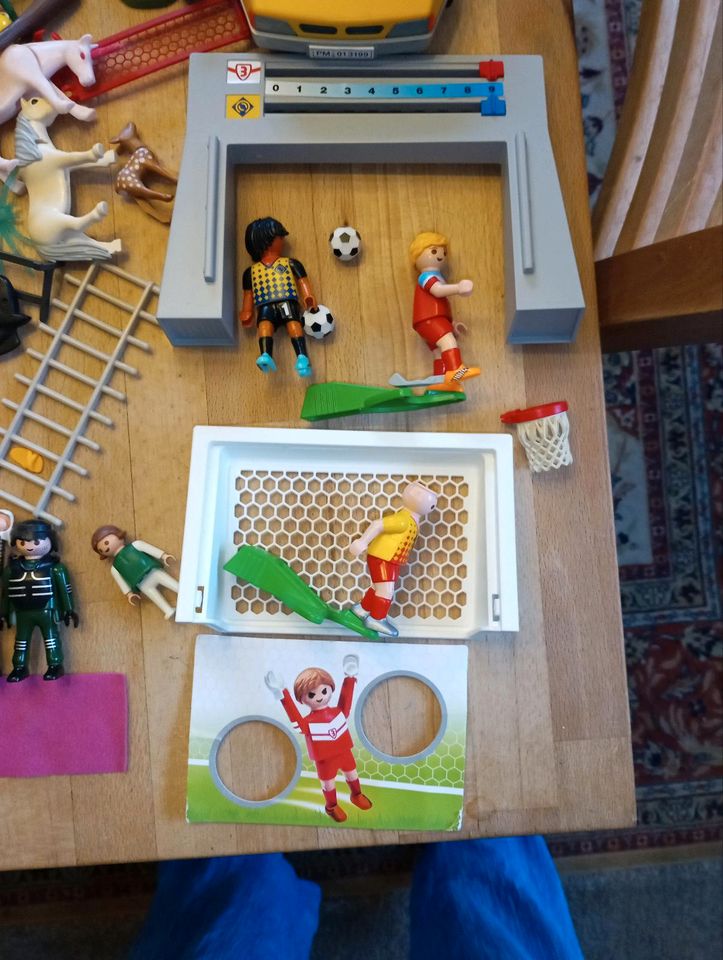 Riesiges Konvolut Playmobil Figuren Fußball Rutschen in Ritterhude