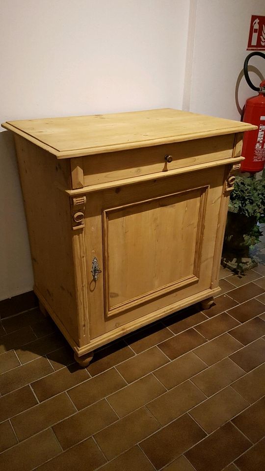 ★ ANTIK ★ Schöne kleine Gründerzeit Kommode Sideboard Truhe ★ massiv ★ Weichholz Schränkchen Vorratsschrank Brotschrank ★ komplett restauriert von wohnART ANTIKMÖBEL in Neunkirchen-Seelscheid