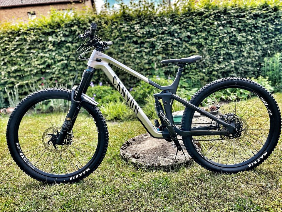 Canyon Strive CFR Underdog (L) MTB Enduro Downhill Fully Carbon in Detmold