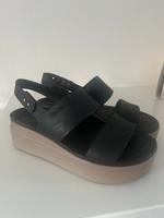Crocs Sandalen mit Plateau Größe 37(7). Thüringen - Nordhausen Vorschau