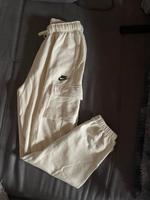 Wunderschöne Damen Jogginghose Nike Gr.XS Niedersachsen - Ilsede Vorschau