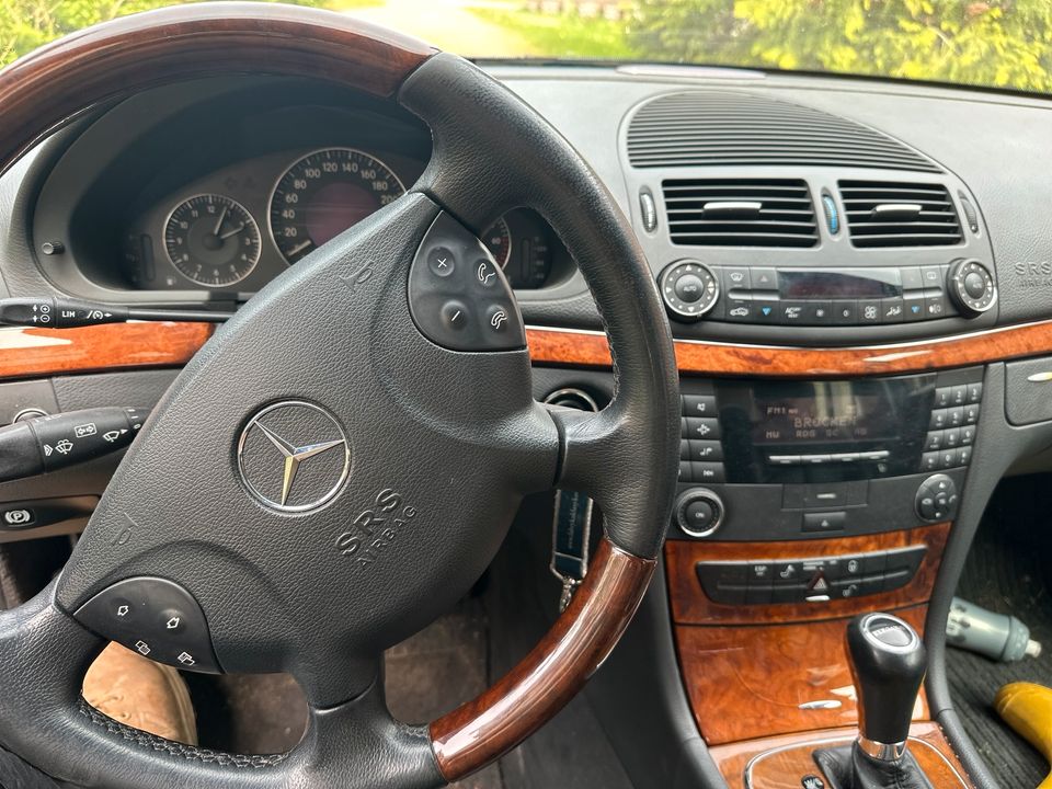 Mercedes Benz E500 V8 in Tangerhütte