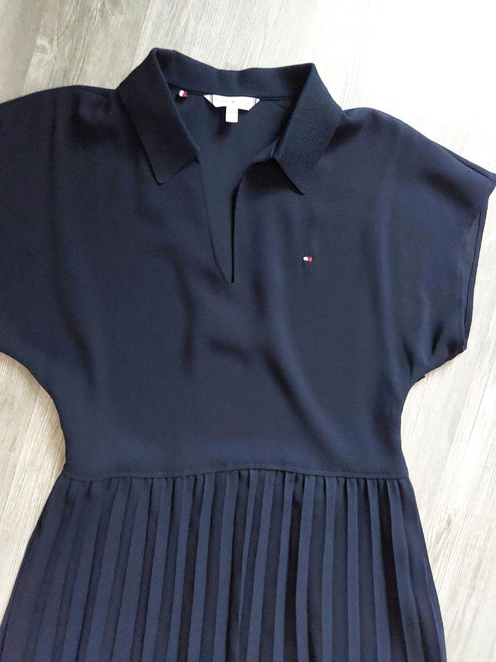 Neu Tommy hilfiger Kleid gr 38 in Osterholz-Scharmbeck