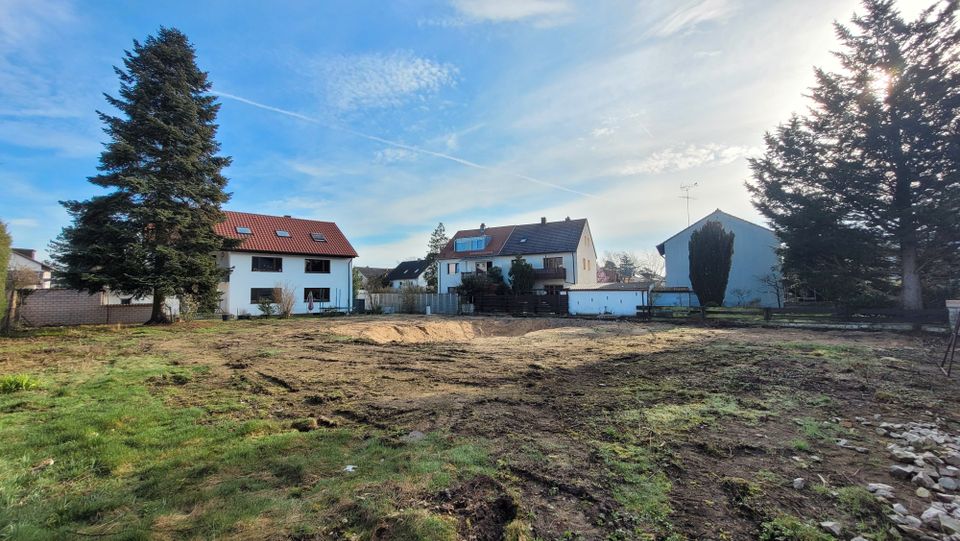 Kostbares Grundstück mit 995 m² inkl. Baugenehmigung in Alterlangen in Erlangen