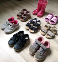 8 Paar Schuhe für Mädchen Sommerschuhe Gr. 27-28 Thüringen - Erfurt Vorschau