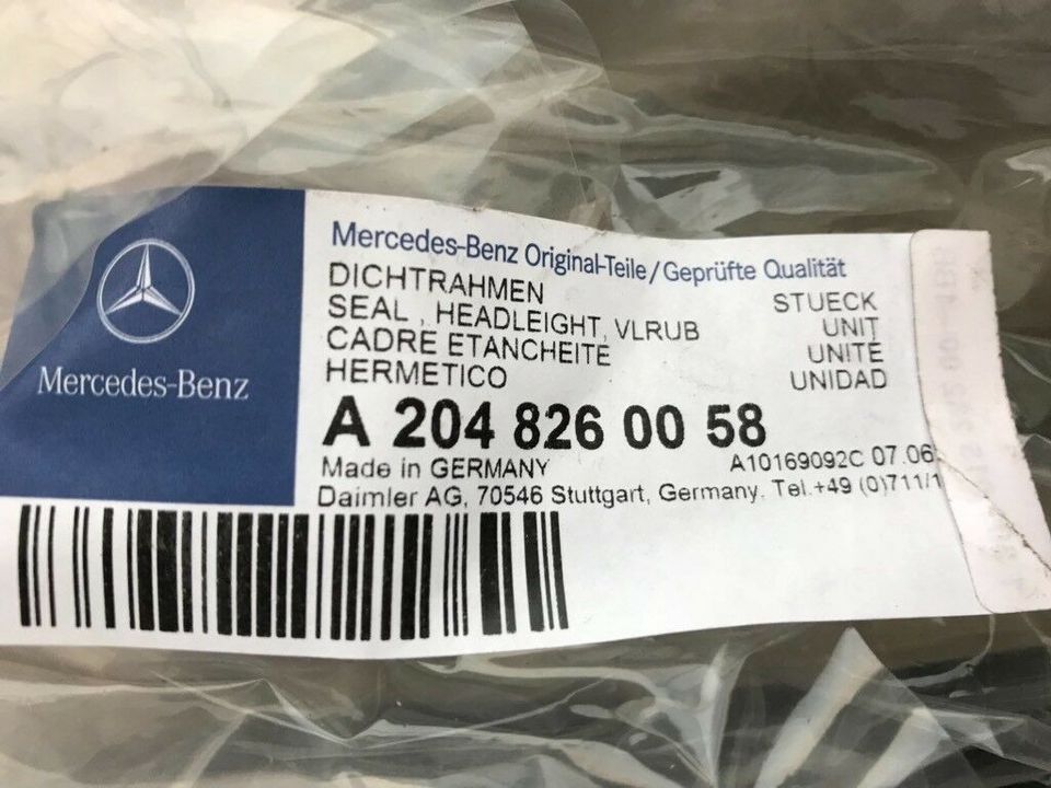 Mercedes C-Klasse A2048260058 Dichtrahmen vo-li in Essen