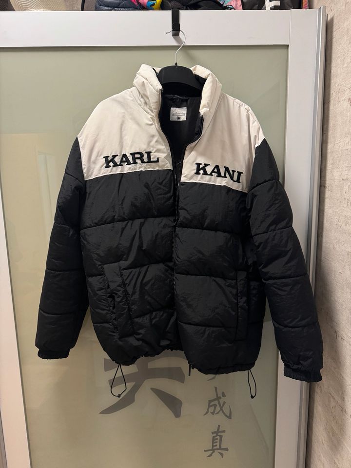 Karl Kani jacke pufferjacke  xl in Berlin