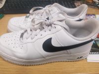 Nike  Air Force 1  und  Adidas Schuhe  beide weiß + siehe Fotos ! Düsseldorf - Bilk Vorschau