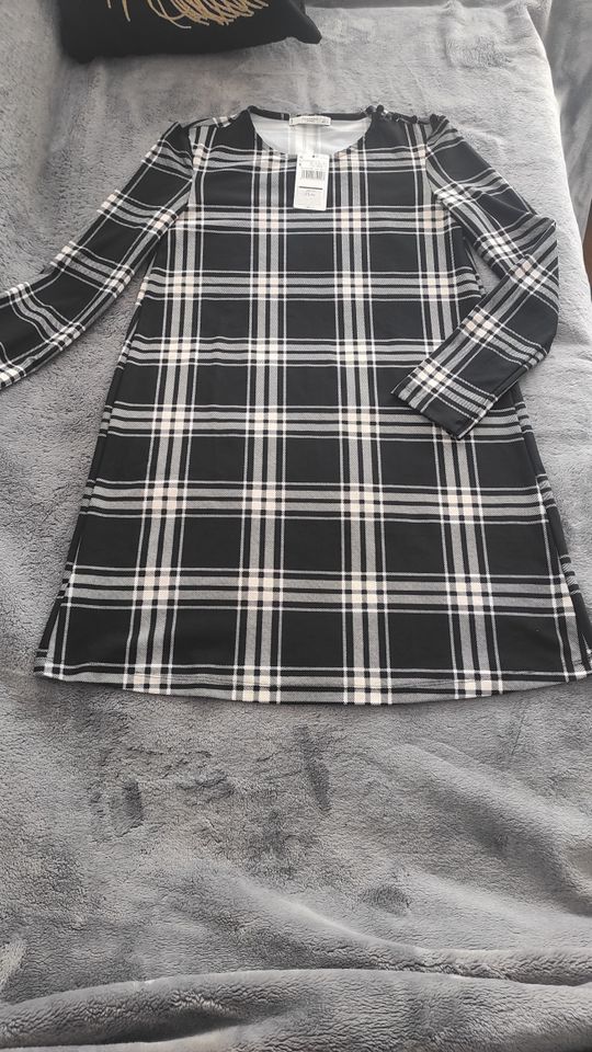 Kleid Marke Mango, Gr. S, neu mit Etikett in Oranienburg