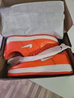 NIKE AIR FORCE 1  "ORANGE"  8.5 (42) Niedersachsen - Staufenberg Vorschau