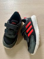 adidas Sneaker Turnschuhe Gr. 27 schwarz rot Hamburg-Nord - Hamburg Winterhude Vorschau
