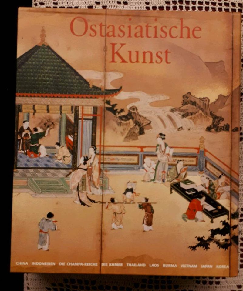 Ostasiatische Kunst, 2 Bücher in edlem Schuber in Hilgert