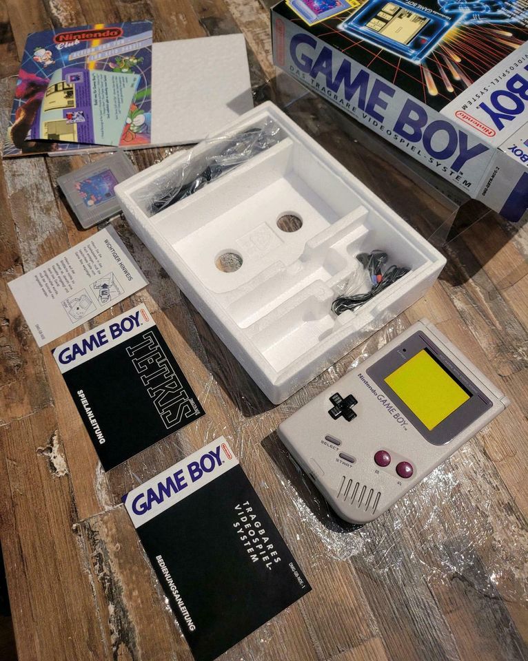 Game Boy Komplett Neuzustand in Passau