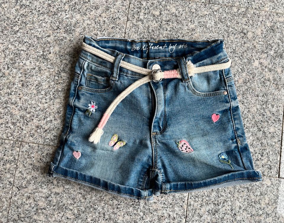 Staccato Jeans Shorts Gr. 116 **wie NEU** in Uelzen