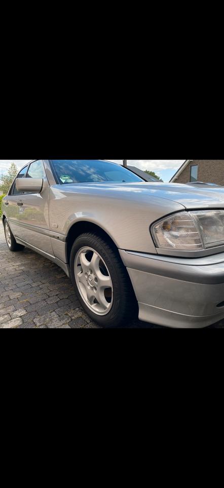 Mercedes W 202 Sammlerzustand, 1- in Kleve