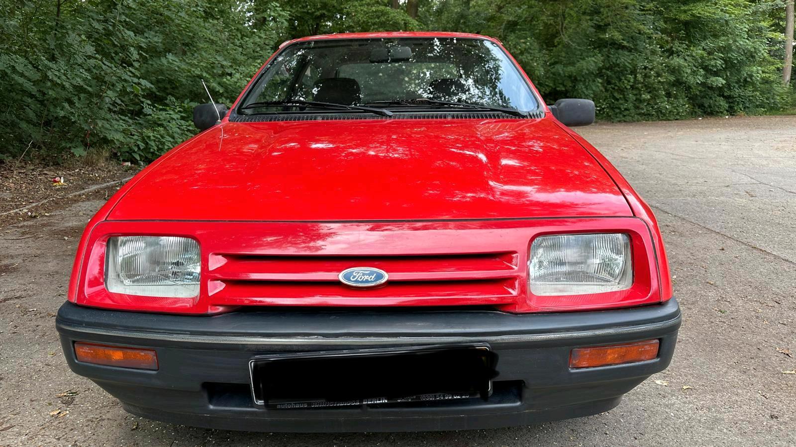 Abbildung des Autos Ford Sierra 1.6 Benziner…